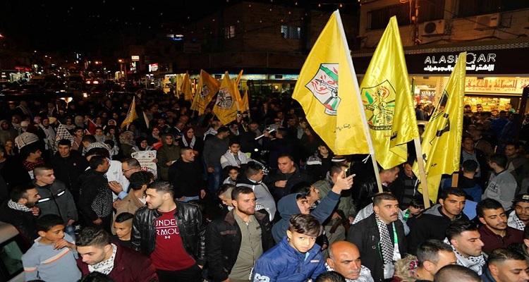 موظفو حركة فتح بغزة يناشدون الرئيس بالنظر في قضيتهم