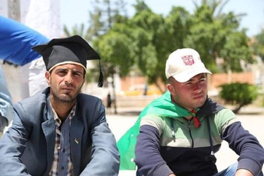 طالبت الحكومة بوظيفة ..حبستني!!