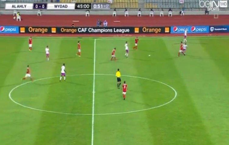 بالفيديو - الوداد المغربي يغتال أمل الأهلي المصري بهدف قاتل في شباك أسيك