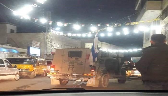 الخليل: جيش الاحتلال يعتقل طفلين من بيت أمر