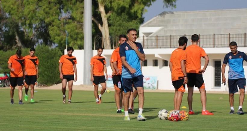 الاحتلال الإسرائيلي يضع عراقيل أمام المباراة النهائية لكأس فلسطين في غزة غداً