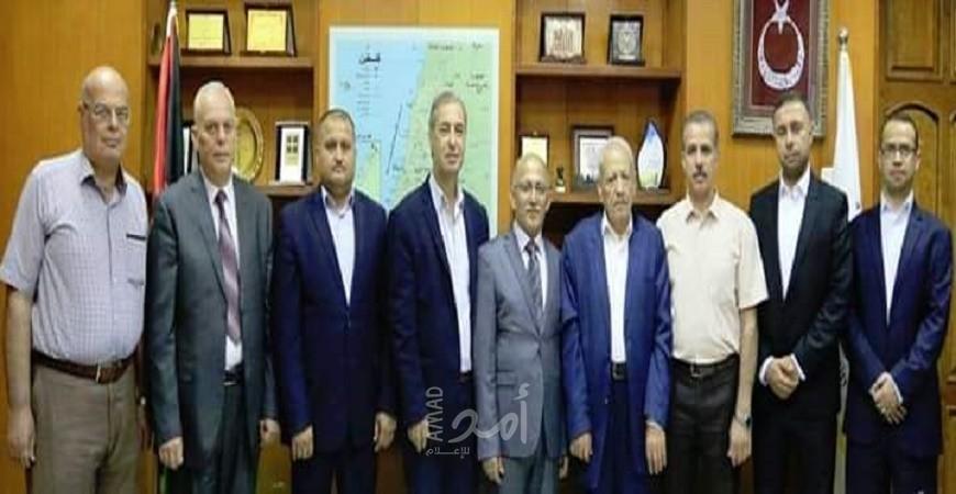بالأسماء - أعضاء مجلس بلدية غزة المعين من حماس يتسلم مهامه