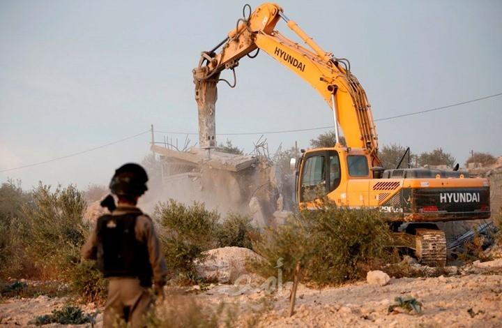 قوات الاحتلال تهدم منزل عائلة "الفحام" وسط القدس