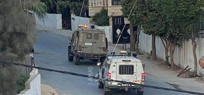 قوات الاحتلال تغلق مداخل بلدة يعبد الفرعية في جنين"