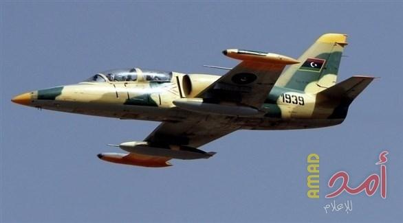 ليبيا.. طائرت "الجيش الوطني" الحربية تستهدف معسكر القعقاع في طرابلس