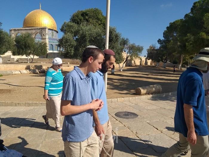 (72) مستوطناً يقتحمون الأقصى وقوات الاحتلل تغلق باب المغاربة