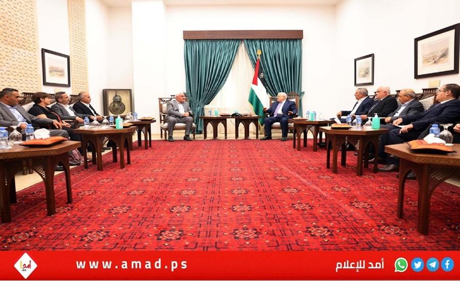 عباس: اغلاق مؤسسات المجتمع المدني مرفوض ونجري اتصالات لوقف هذه الاستفزازات