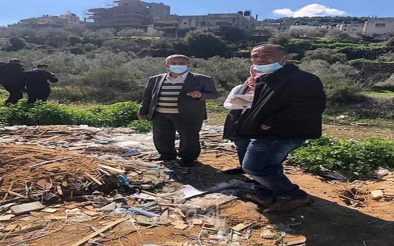المطور يطلع على حادثة سكب المواد الكيماوية في قرواة بني زيد