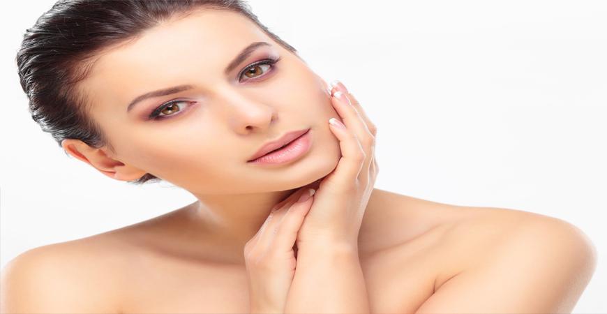 ماذا يحدث عند وضع ماء الأرز على بشرتك؟ تعرفي