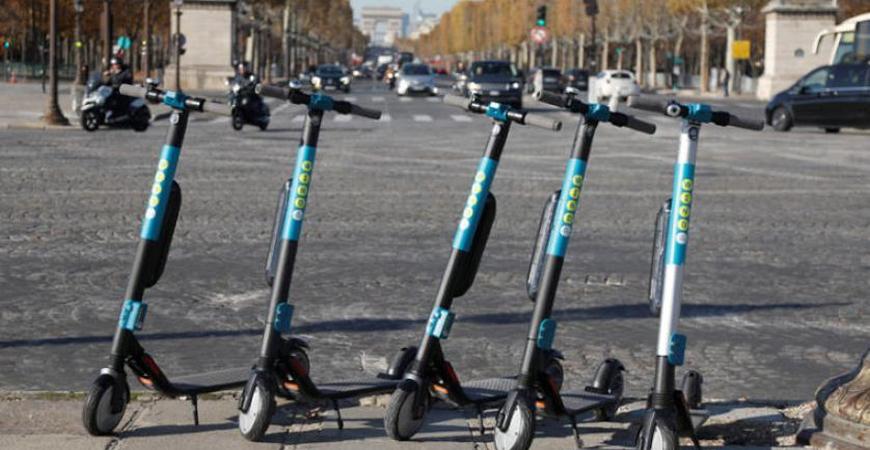 السويد تدرس فرض قوانين جديدة لمنع فوضى السكوتر