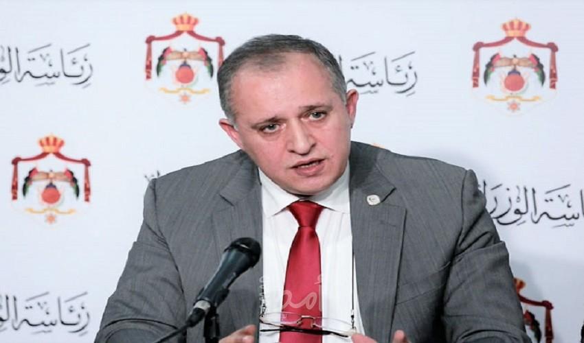 عمان: الموافقة على استقالة وزير العمل معن القطامين