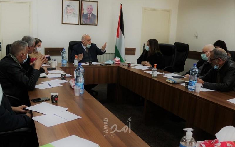 أبو جيش يبحث التحضيرات لعقد المؤتمر الوطني الأول للحوار الاجتماعي