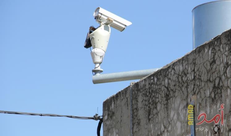 قوات الاحتلال تنصب كاميرات مراقبة شرق بيت لحم