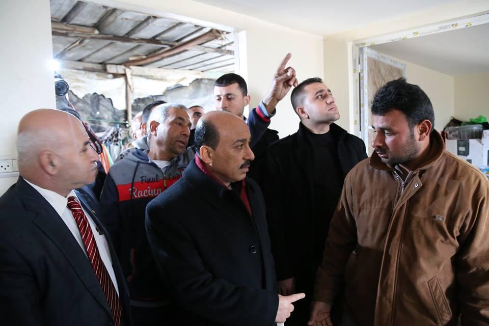 لأول مرة وزير للتوافق من غزة يواجه حماس ويطالبها بمحاربة السوق السوداء