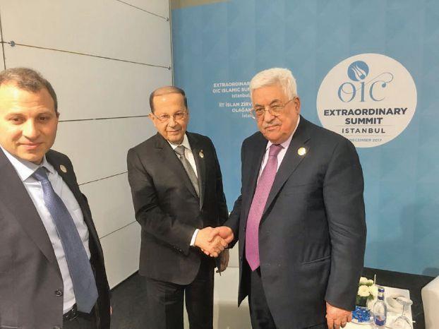 صحيفة: عباس وافق غلى اقتراح بناء سفارة للبنان في القدس