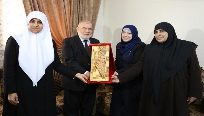 د. بحر يحذر من أن أي مسئول يحاول العبث بأمن غزة لن ينجو من القصاص
