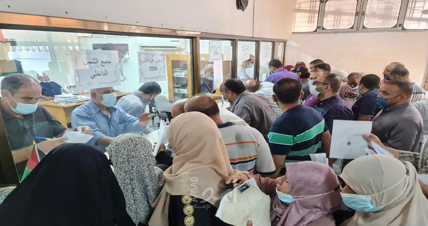 أصحاب الملفات التجارية تناشد عمل حماس إرسال بقية أسمائهم إلى الشؤون المدنية
