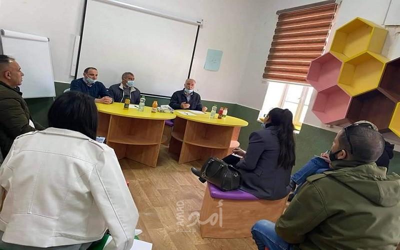مركز حماية وتنمية الطفولة والتوجيه السياسي ينظمان محاضرة  لطلاب التدريب الميداني