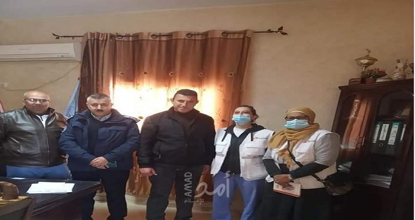 تنمية الخليل وأطباء بلا حدود بزيارة لمركز الإصلاح بالظاهرية ويقدمان طرودًا صحية