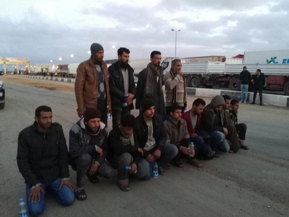 بالأسماء والصور.. القوات المسلحة المصرية تنجح فى تحرير 13مصريا مختطفًا في ليبيا