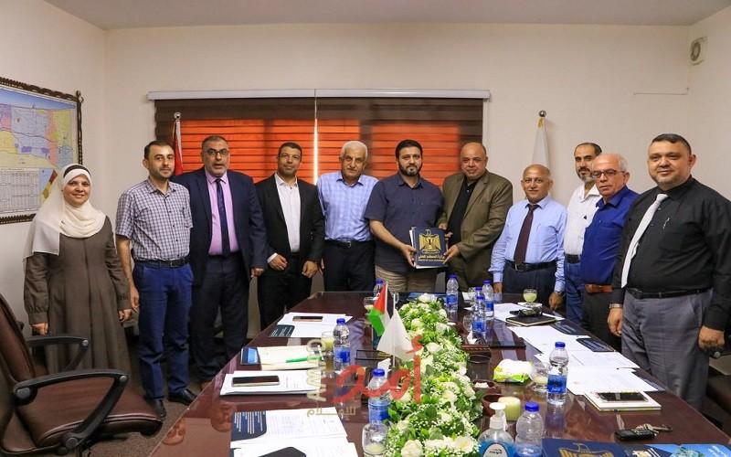 الحكم المحلي ونقابة المهندسين توقعان اتفاقية لتخفيض أتعاب ورسوم تدقيق المخططات الهندسية