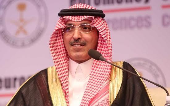 وزير المالية السعودي: الخمس سنوات المقبلة صعبة على المملكة وعائدات النفط لم تعد كافية لفاتورة رواتب الموظفين( صوت)