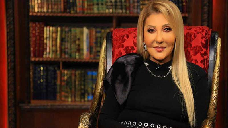 نادية الجندي تحذر من منتحل شخصيتها على التيك توك