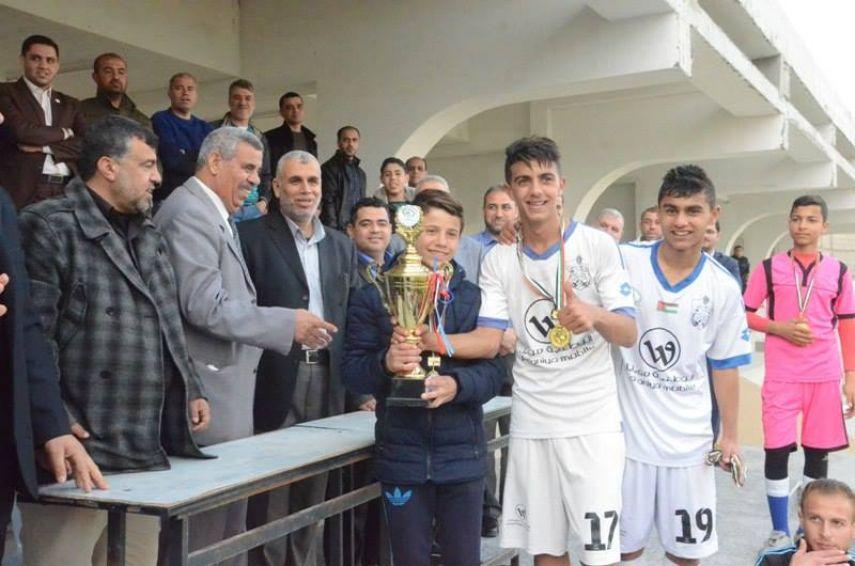 تتويج شباب رفح بلقب بطولة الناشئين
