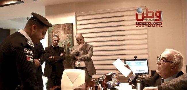 بالفيديو... الشرطة الفلسطينية تحتجز رئيس مجلس إدارة الأهلية للتأمين محمد السبعاوي