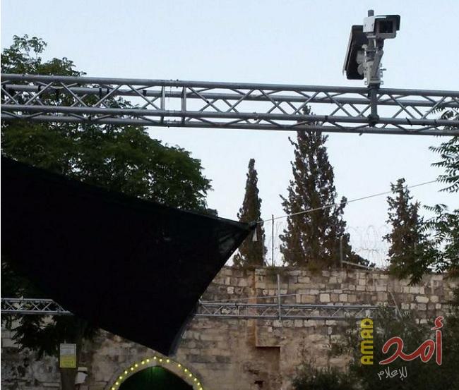 سلطات الاحتلال تبدأ بتنفيذ "البدائل"..نصب "كاميرات ذكية" عند باب الأسباط