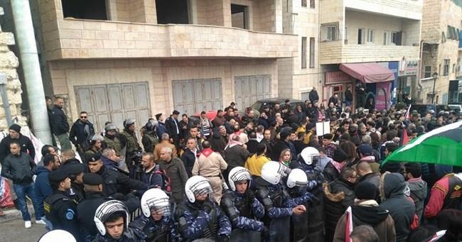 الشرطة: عملنا على تأمين وصول موكب البطريرك لكنيسة المهد في بيت لحم