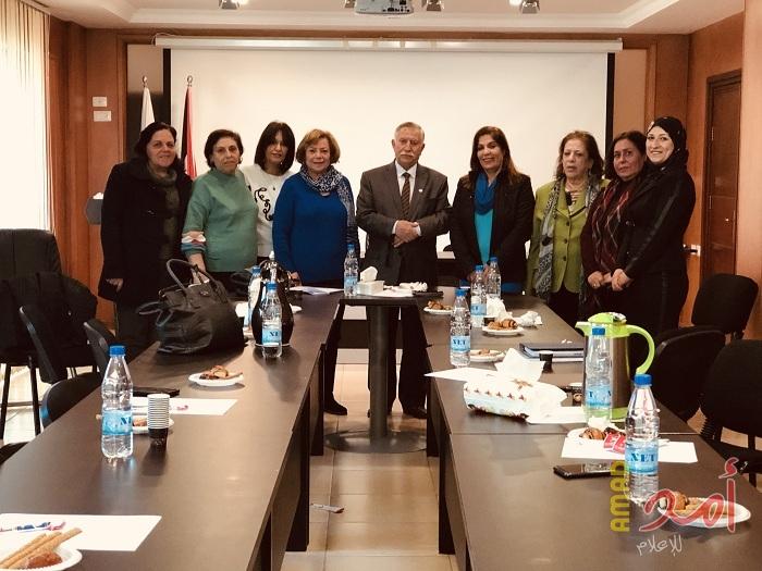 التميمي يستقبل وفد الأمانة العامة لاتحاد المرأة الفلسطينية