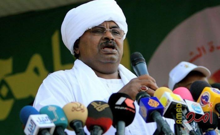 الرئيس السوداني يقيل مدير المخابرات ويعيد المدير السابق