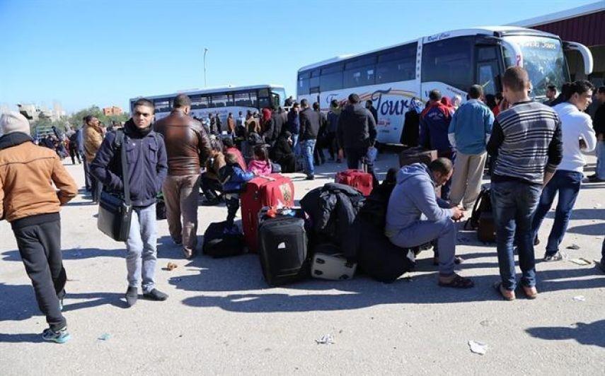 الشؤون المدنية: السماح لــ 250 طالباً من غزة للسفر الى مصر