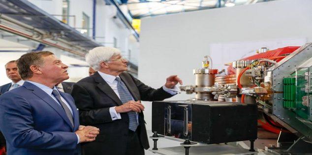بالصور....افتتاح مركز علمي بحثي في الأردن يضم علماء من اسرائيل وايران