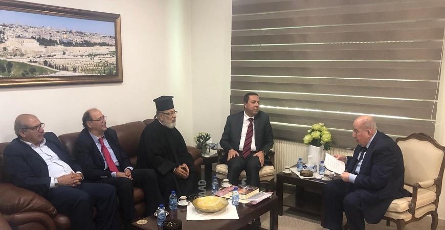 الزعنون وديوب يؤكدان ضرورة رفع مستوى التنسيق بين البرلمانيين السوري والفلسطيني