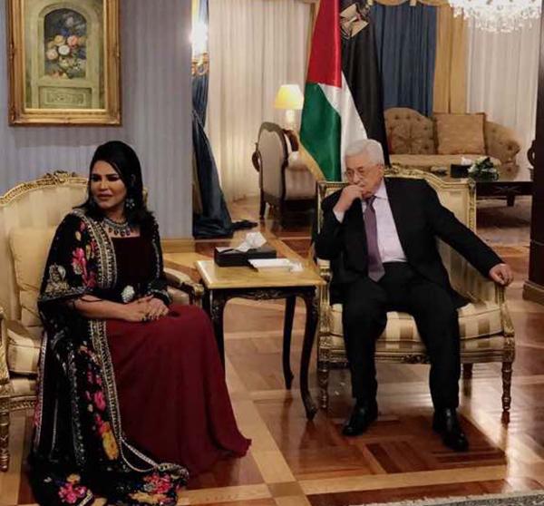 فيديو: الرئيس الفلسطيني عباس يلتقي أحلام