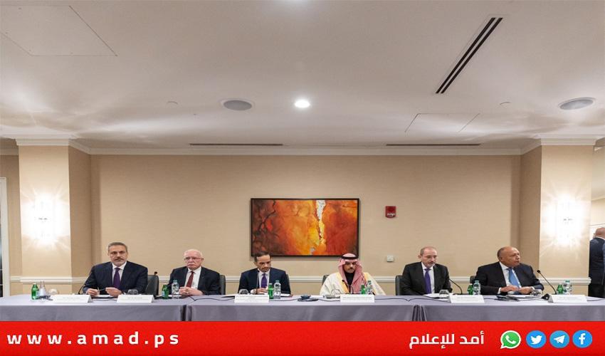 وفد اللجنة الوزارية المكلفة من "قمة الرياض" يعقد جلسة مباحثات رسمية مع وزيرة خارجية كندا 