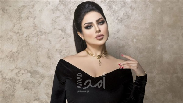 عدد زيجات حليمة بولند وصدمة جمهورها بسبب صورة جواز سفرها