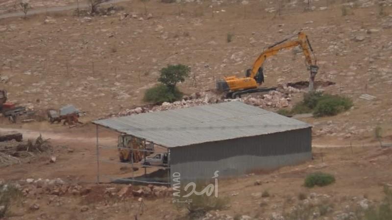محدث.. قوات الاحتلال تهدم منزل ومنشآت في القدس والأغوار