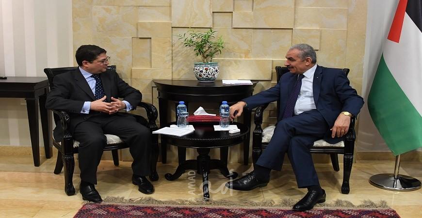 أشتية يبحث مع البنك الأوروبي للإنشاء والتعمير تعزيز التعاون
