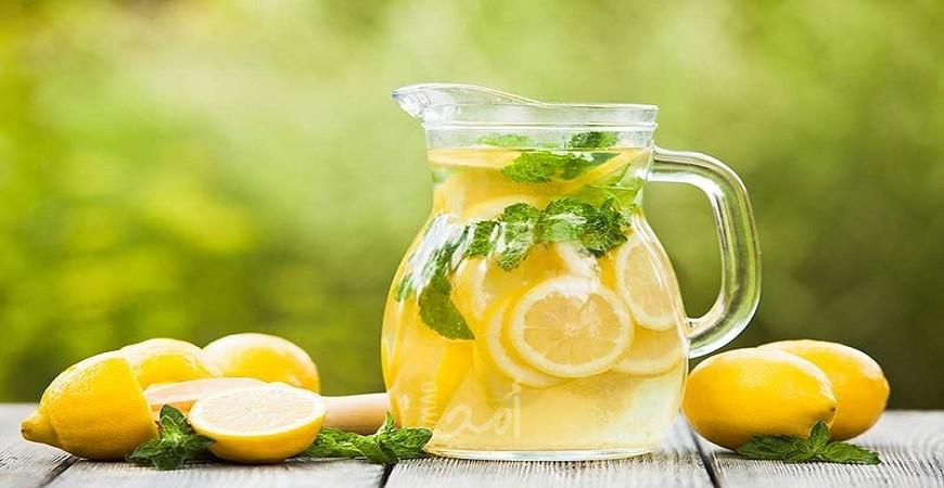 4 أسباب تدفعك لتناول عصير الليمون كل يومّ!