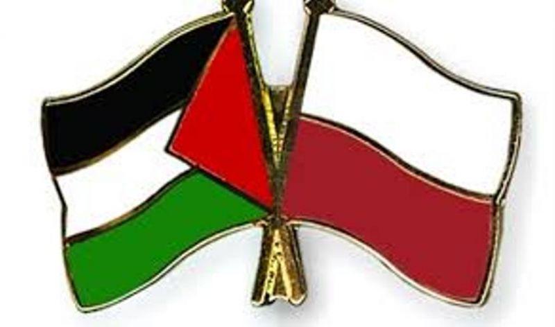 الرئيس عباس يهنئ نظيره البولندي بعيد الاستقلال