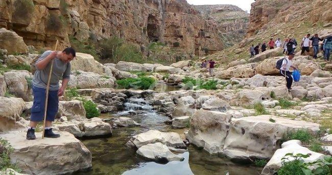 خشية السيول.. سلطات الاحتلال تغلق واد الدرجة غرب البحر الميت أمام المتنزهين