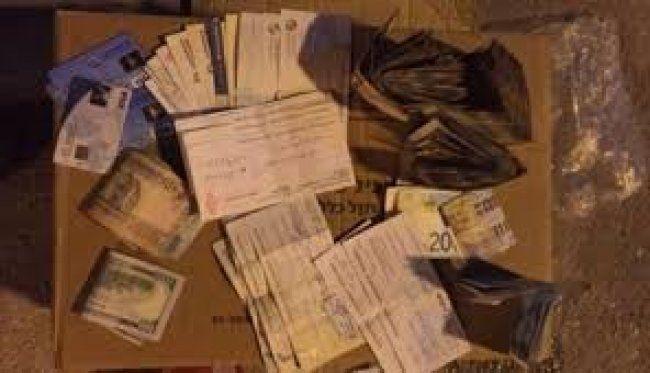 جيش الاحتلال يسرق مبلغاً مالياً و40 كغم ذهب في الضفة