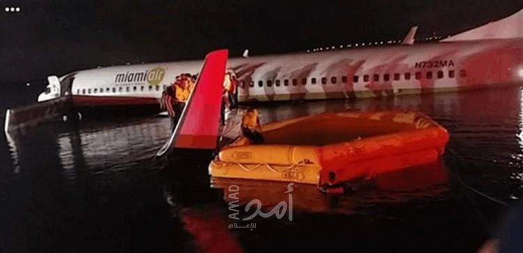 صور وفيديو - هبوط طائرة بوينغ على متنها 136 راكباً اضطراريا على نهر بفلوريدا