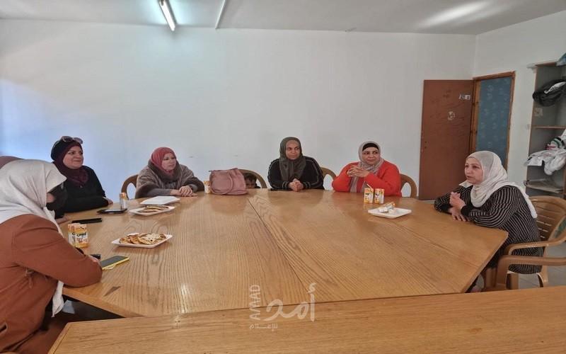 الخليل: نضال المرأة تنظم ندوة لمناسبة اليوم العالمي لمناهضة العنف ضد المرأة