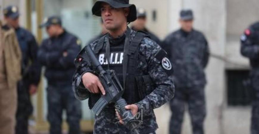 مقتل ثلاثة "إرهابيين" بينهم قيادي داعشي و إمراة في تونس قرب الحدود مع الجزائر
