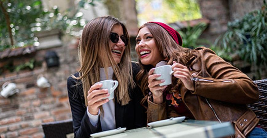 تونسية تلقي بنفسها من الطابق الثالث هربا من صديقها