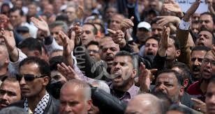 في مناشدة لـ"أمد".. متقاعدون عسكريون: نقبل بأقل القليل من مستحقاتنا المالية